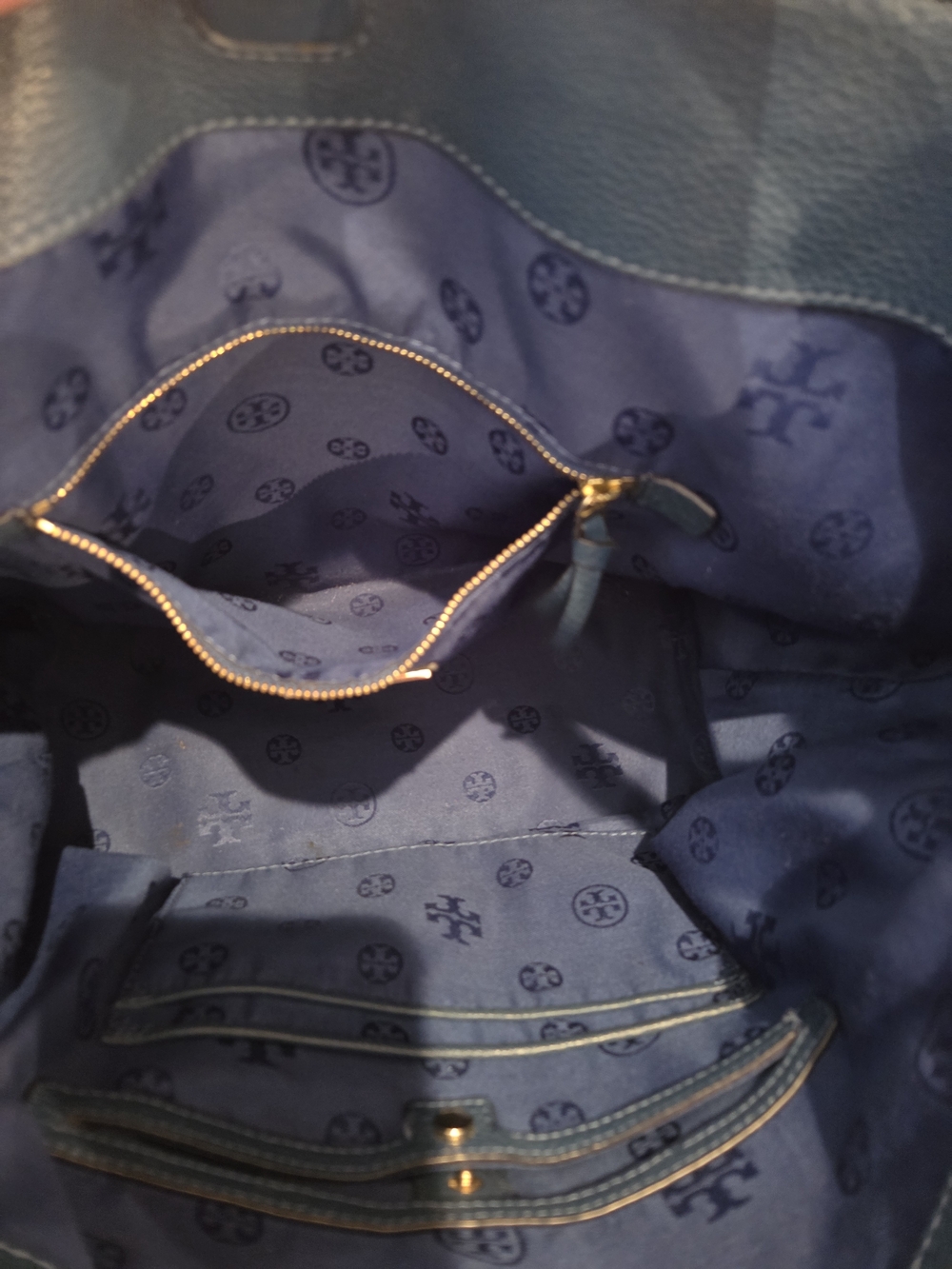 Tory Burch Navy Leather Shoulder Bag with Small Wallet - Picture 4 of 8